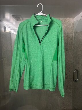 Mens LuluLemon Dry Fit Quarterzip